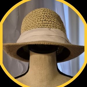 Kelly & Katie Classic Straw Pop Band Fedora Hat w/White Ribbon Band NWTS
